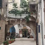 Konukevi Romeo 3*